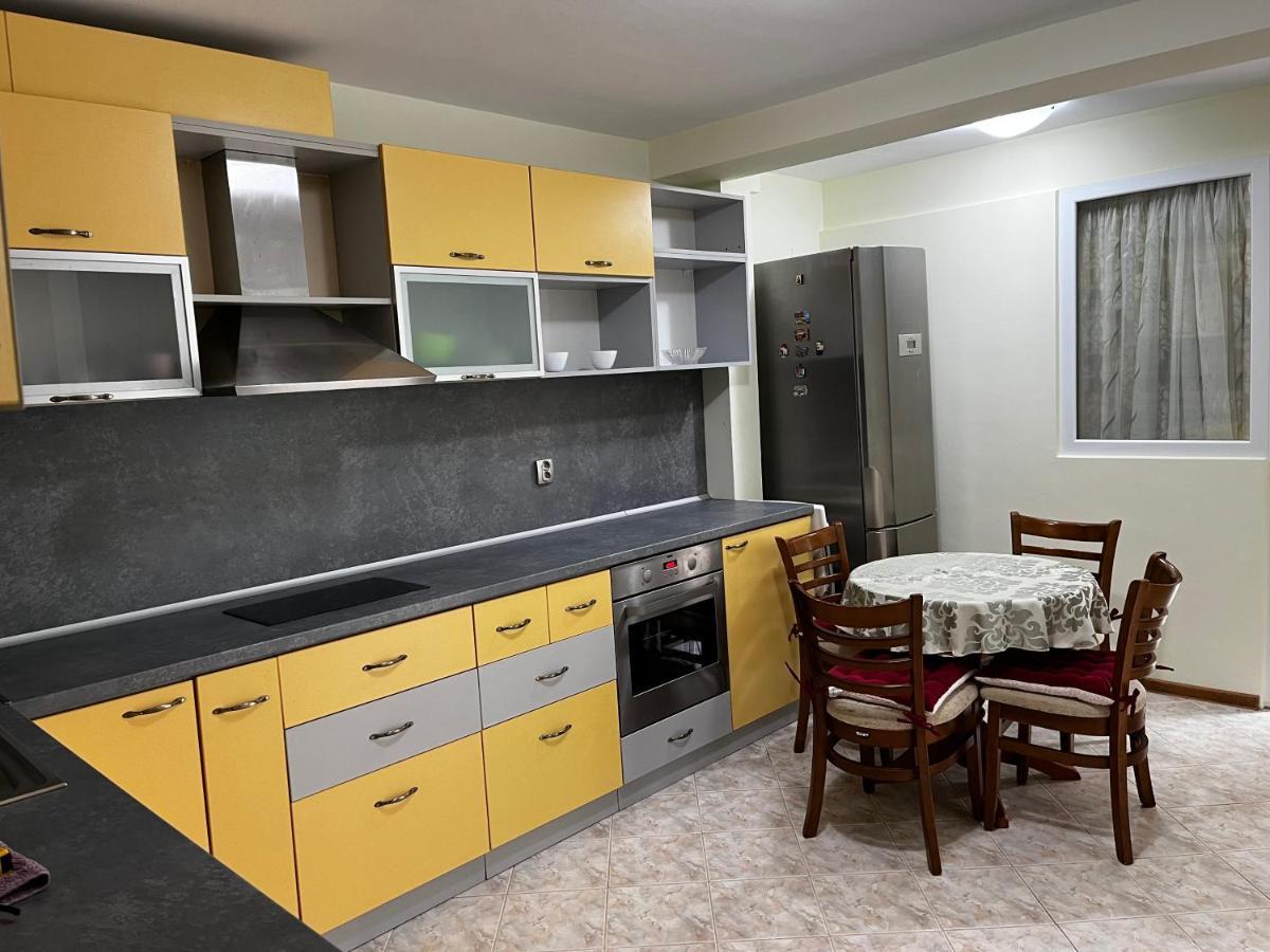Green Central Apartment Varna Esterno foto