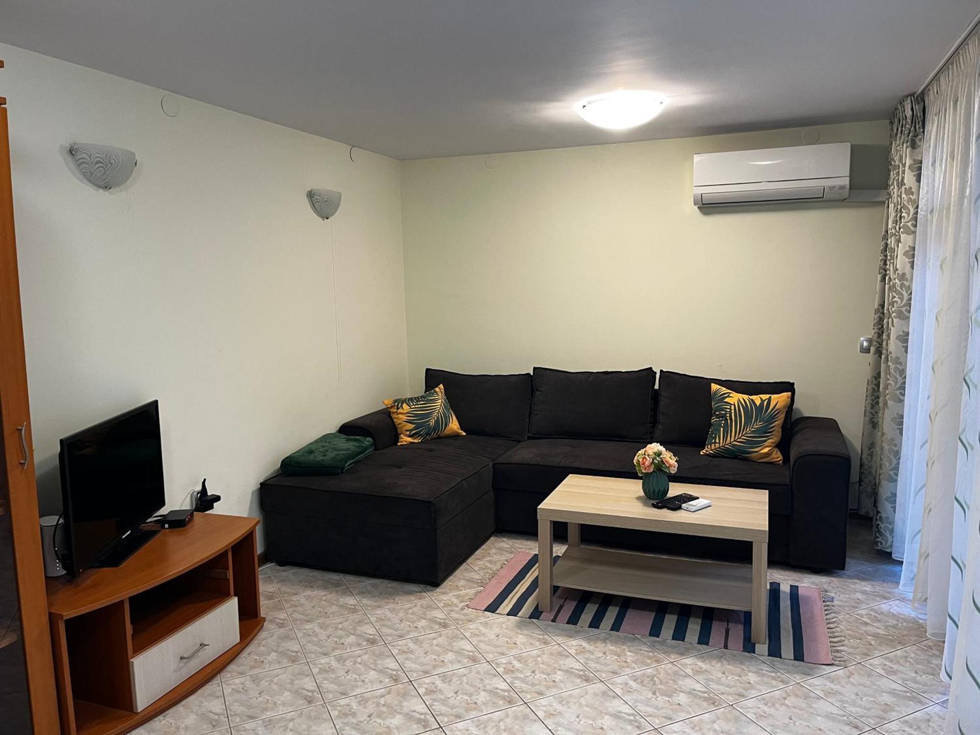 Green Central Apartment Varna Esterno foto