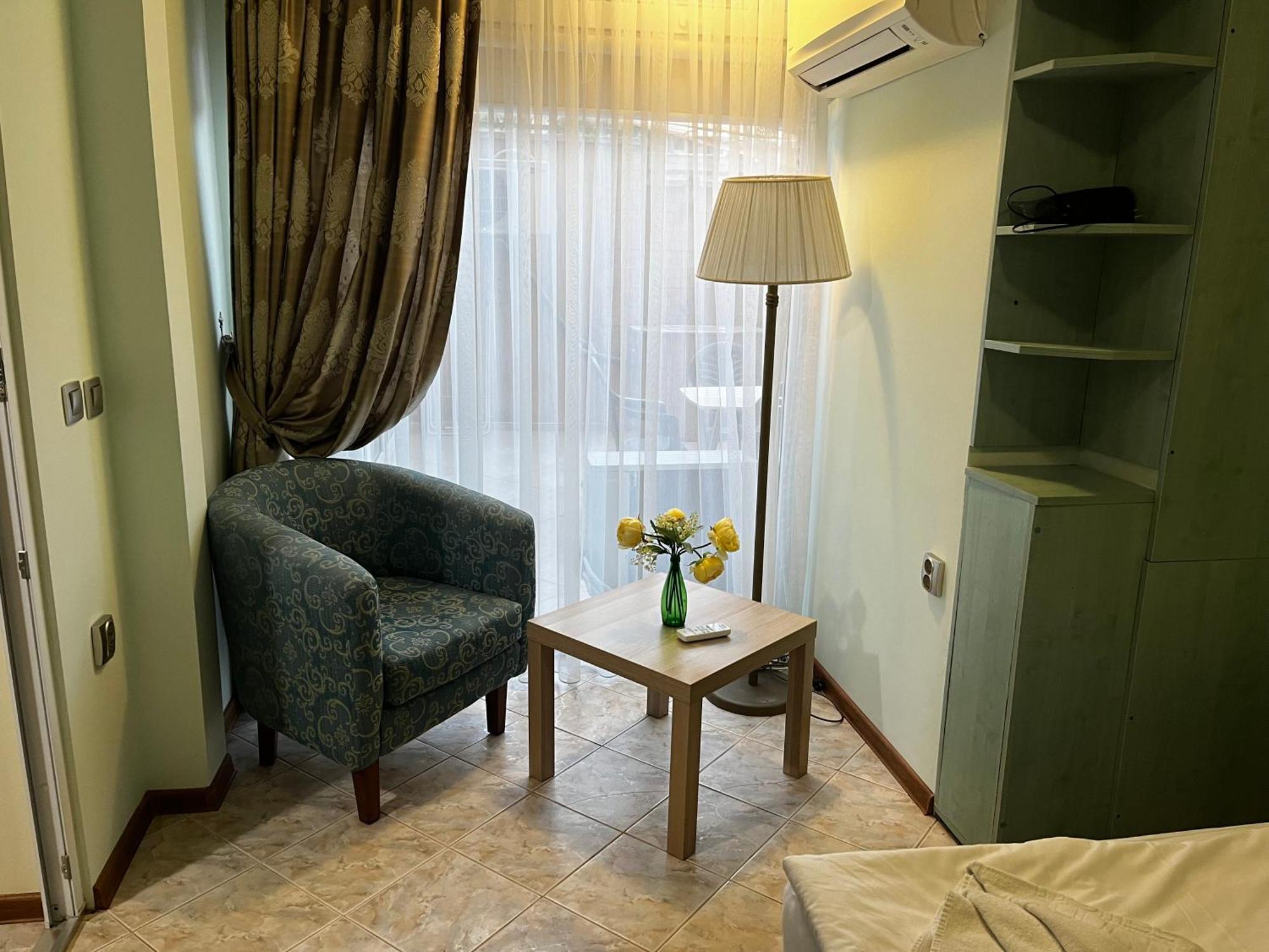 Green Central Apartment Varna Esterno foto