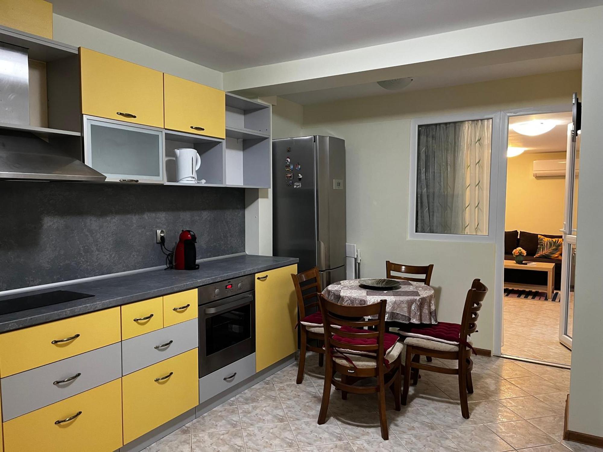 Green Central Apartment Varna Esterno foto